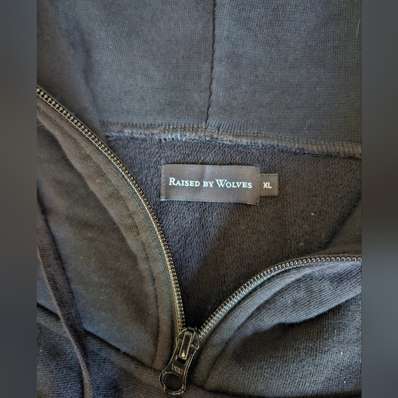 Raised by Wolves Black heavy weight hoodie with 3m logo - Picture 3 of 6